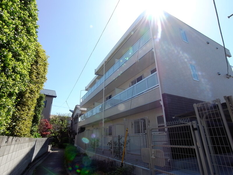 2/2 エントランス