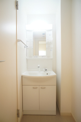 21/22 エントランス