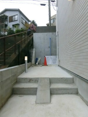 15/15 エントランス