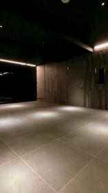 16/16 エントランス