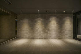 15/15 エントランス