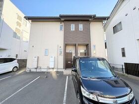 16/16 エントランス