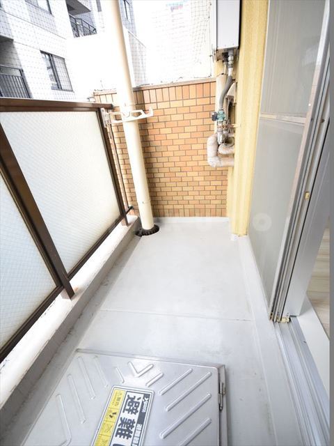 13/22 バルコニー