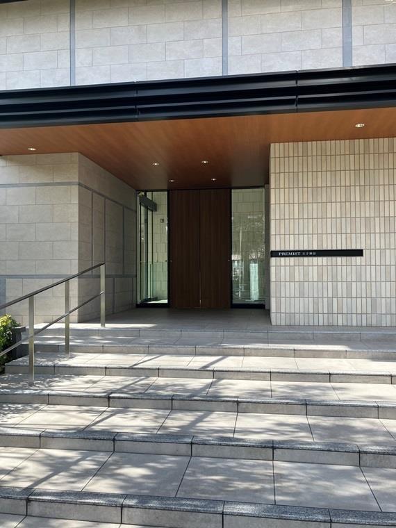 4/4 エントランス