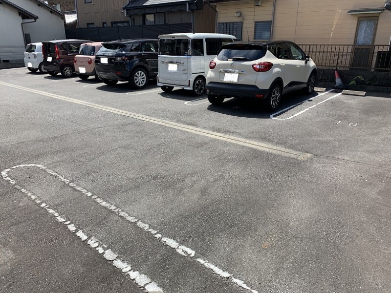 21/30 駐車場