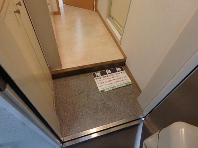 3/22 玄関
