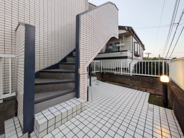 18/20 エントランス