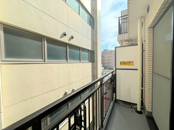 13/22 バルコニー