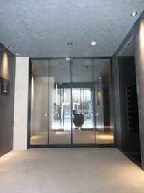 16/21 エントランス