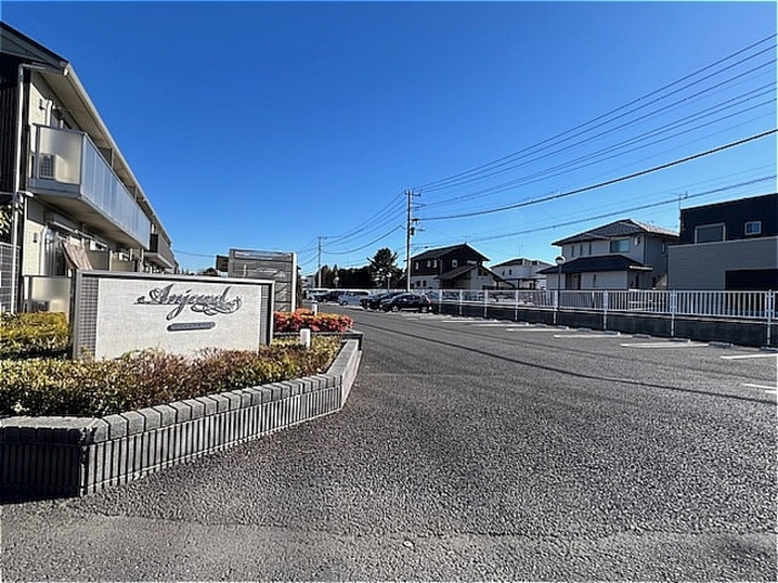 19/23 エントランス