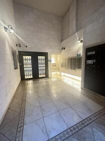 16/16 エントランス