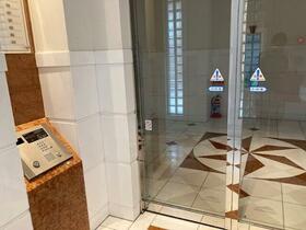 3/3 エントランス