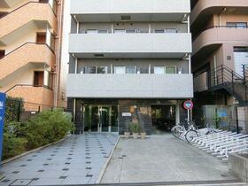 5/5 エントランス