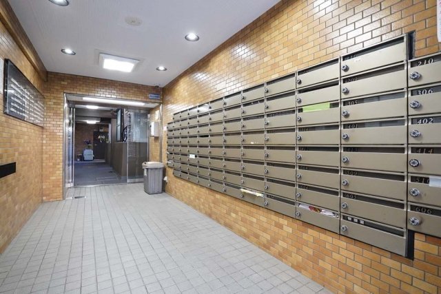 15/18 エントランス