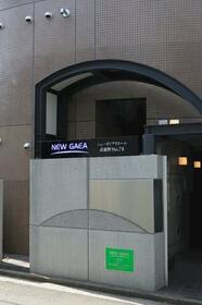 16/16 エントランス