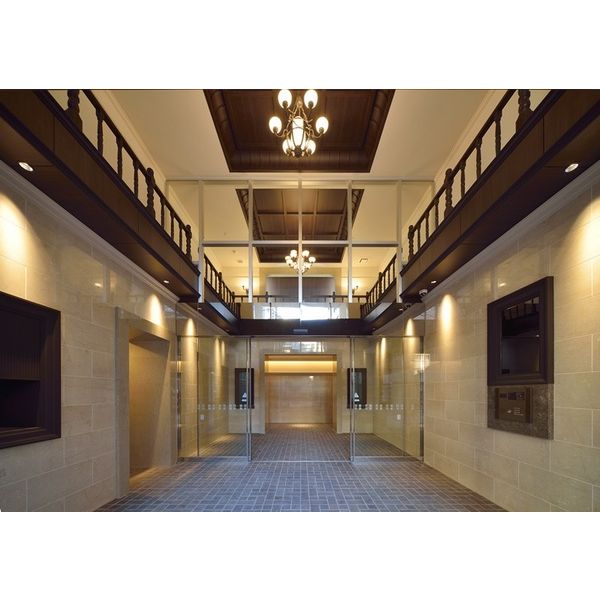 8/11 エントランス