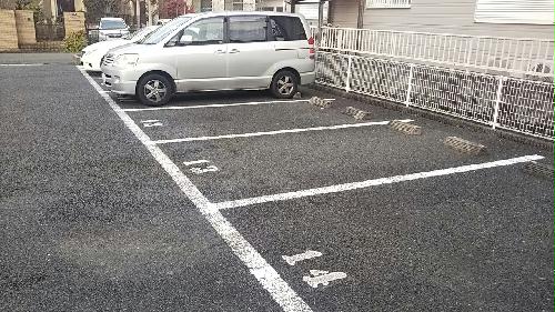 14/14 駐車場