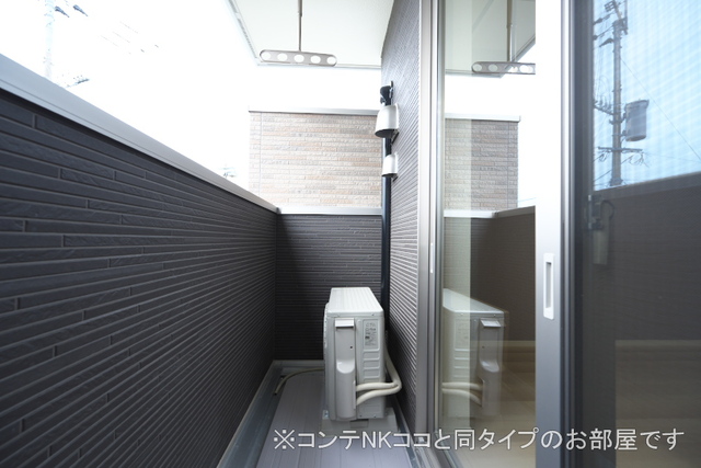 13/20 バルコニー