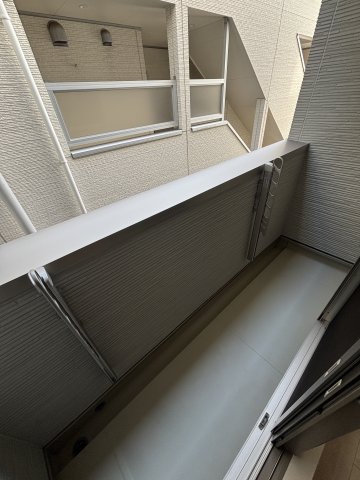 19/27 バルコニー