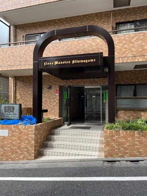 17/19 エントランス