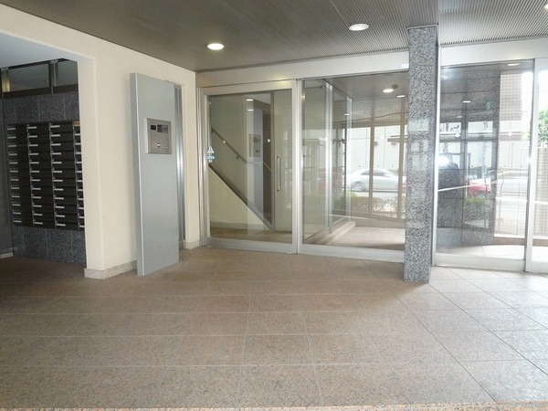 4/10 エントランス