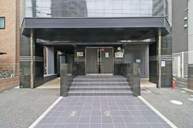 8/11 エントランス