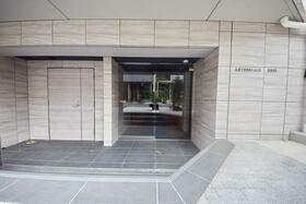 2/3 エントランス