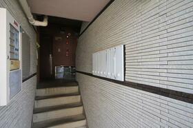 16/26 エントランス