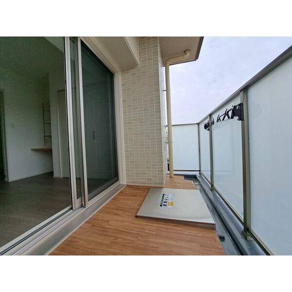 13/21 バルコニー