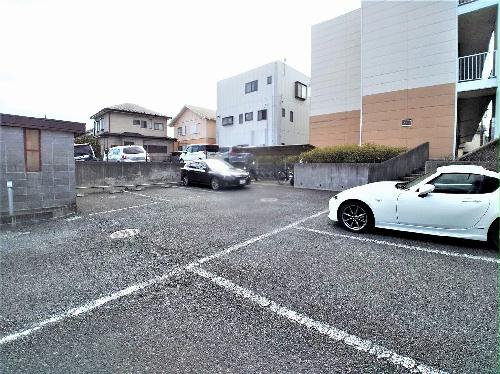 2/2 駐車場
