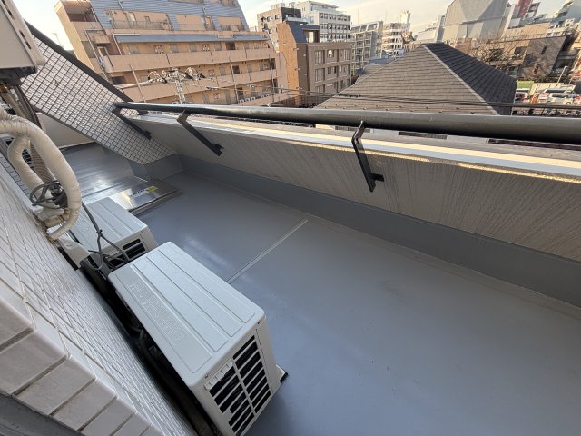 19/23 バルコニー