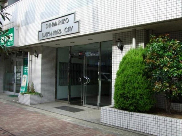 13/13 エントランス