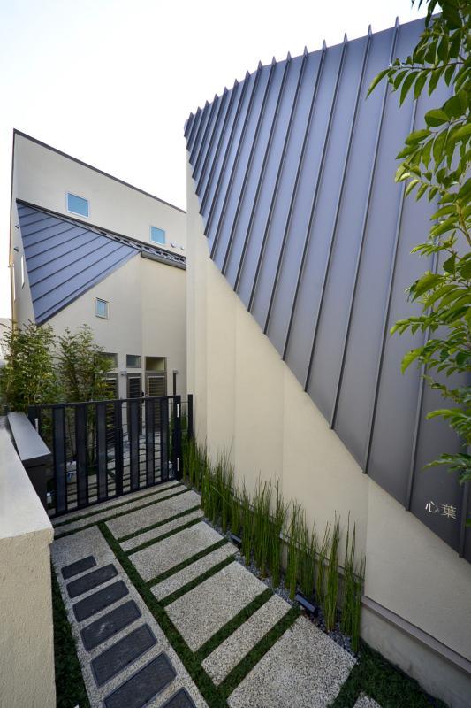 14/18 エントランス