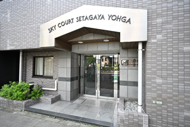 18/23 エントランス