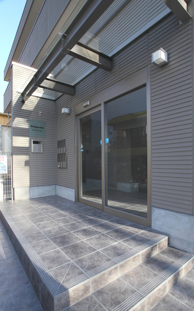 14/20 エントランス