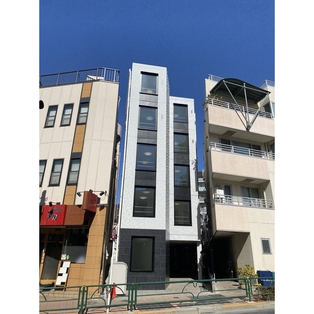 4/4 エントランス