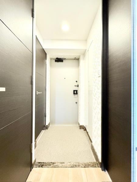 13/30 玄関