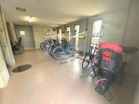 14/14 エントランス