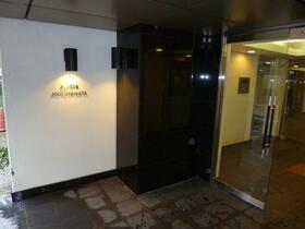 13/13 エントランス