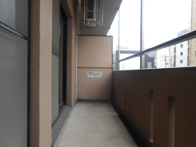 16/27 バルコニー