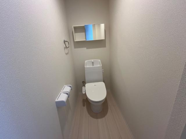 16/27 トイレ