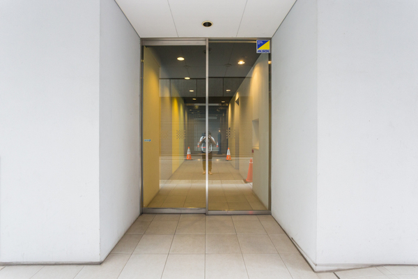 5/5 エントランス