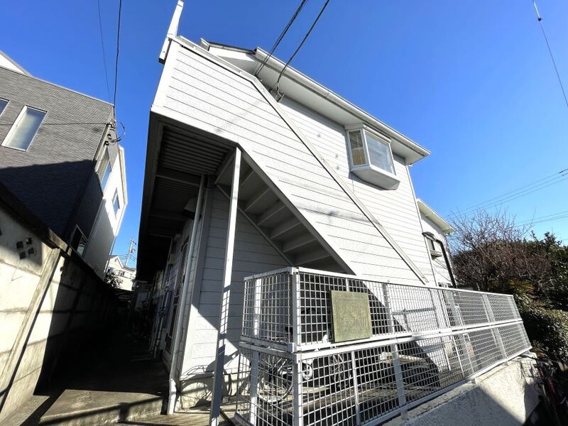 13/13 エントランス