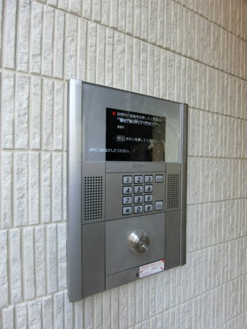 15/16 エントランス