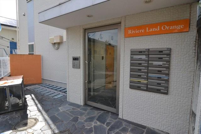 16/20 エントランス