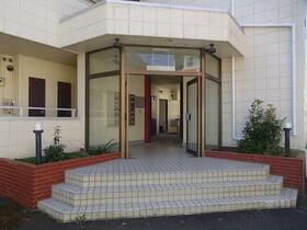 16/16 エントランス