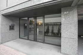 9/11 エントランス