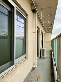 13/16 バルコニー