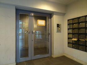 15/15 エントランス