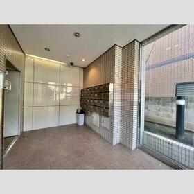 14/14 エントランス